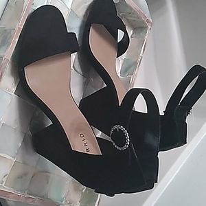 Black wedge heels
